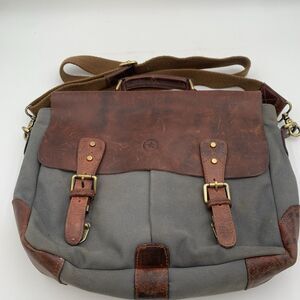 Aaron Leather Goods Canvas/Leather 16 X 11 X 4 Messenger Bag Briefcase Laptop